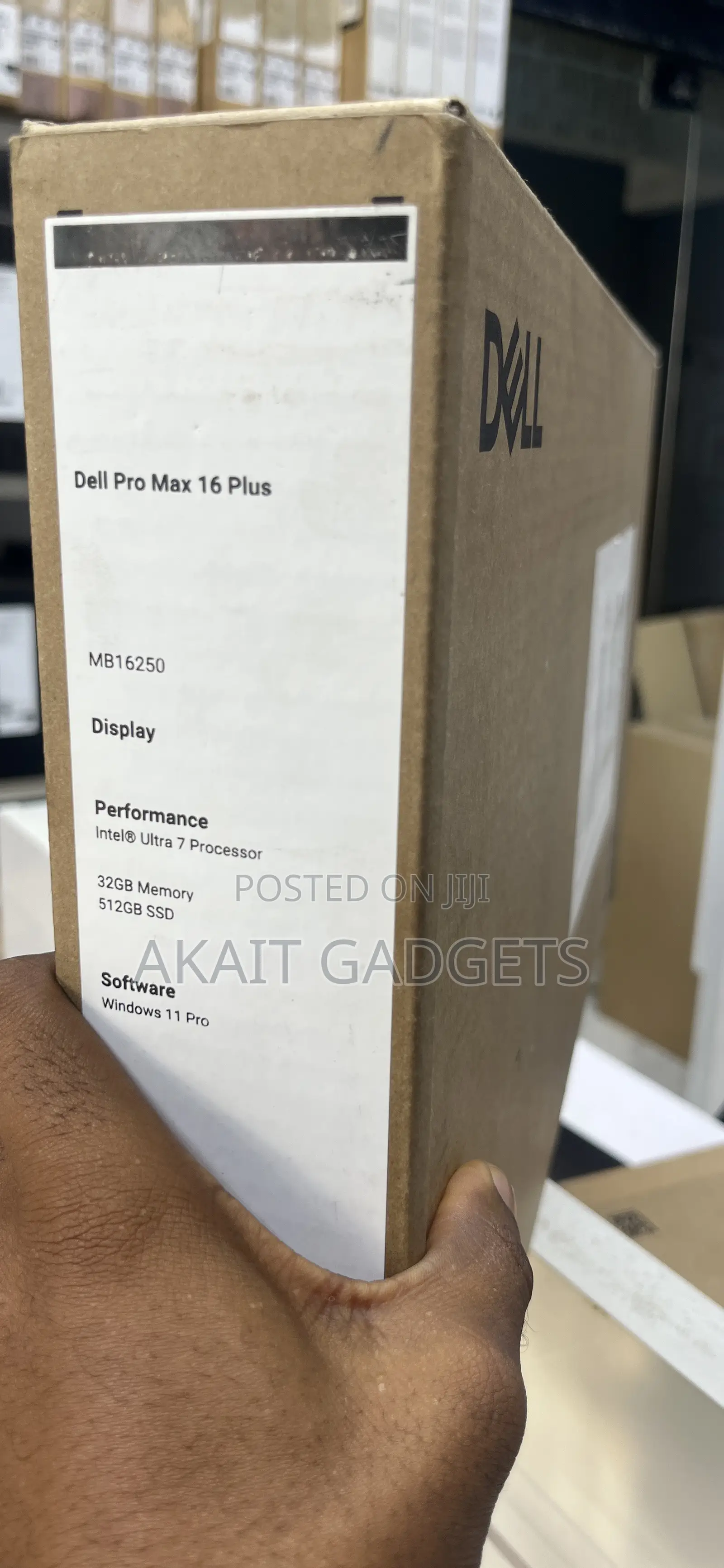 New Laptop Dell Pro Max 16 32GB Intel Core Ultra 7 SSD 512GB