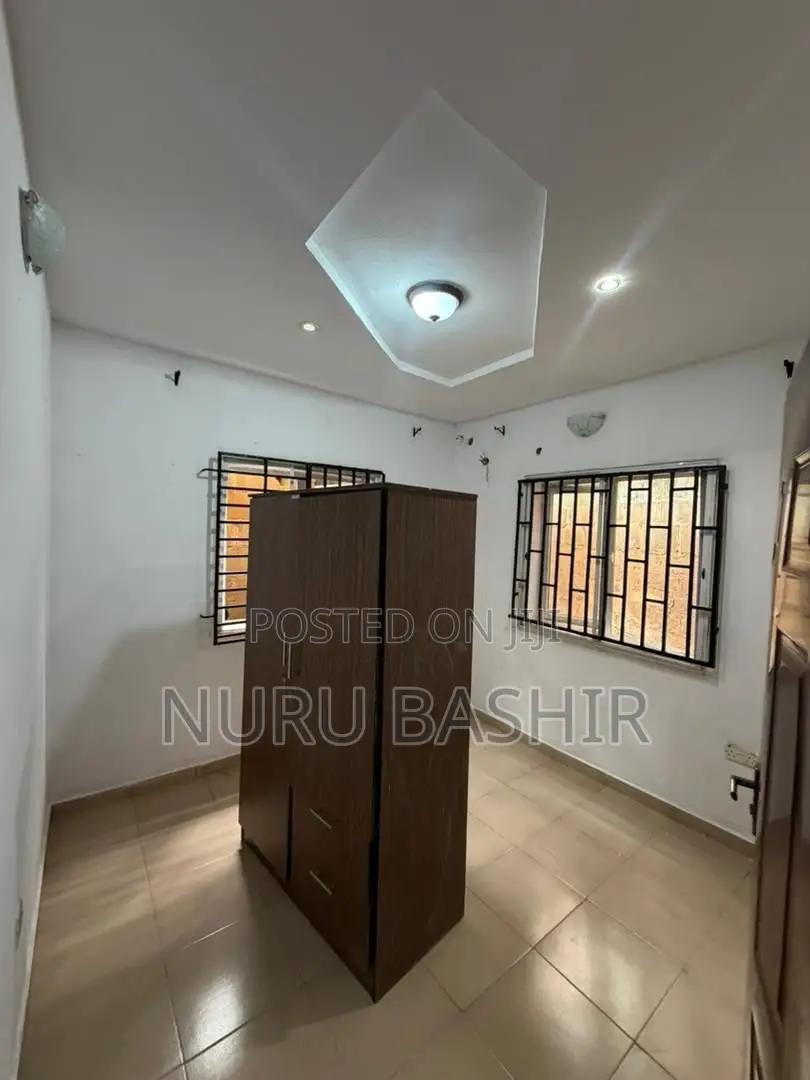 2bdrm Block of Flats in Ikolaba Gra, Bodija for rent