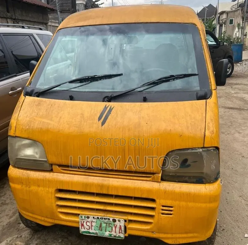 Suzuki APV Minibus 2005 Yellow
