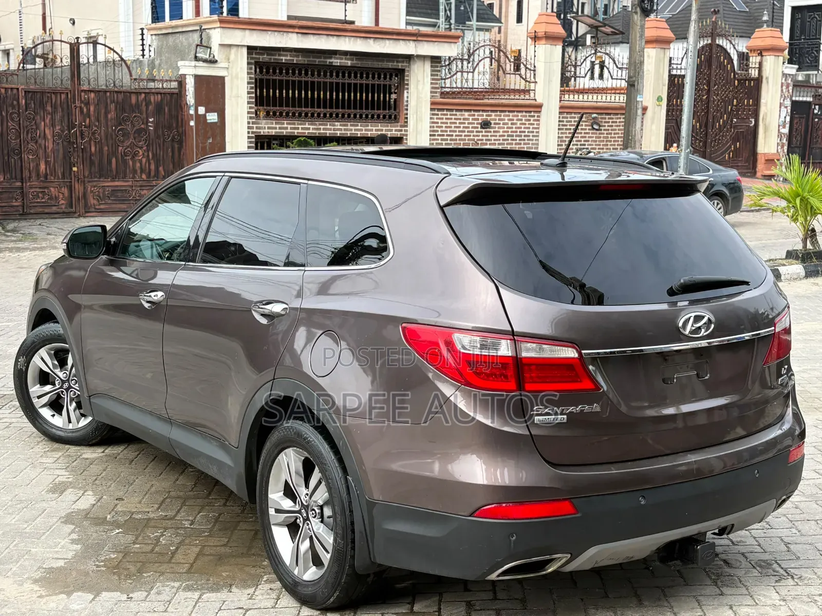 Hyundai Santa Fe Limited 4dr SUV AWD (3.3L 6cyl 6A) 2014 Brown