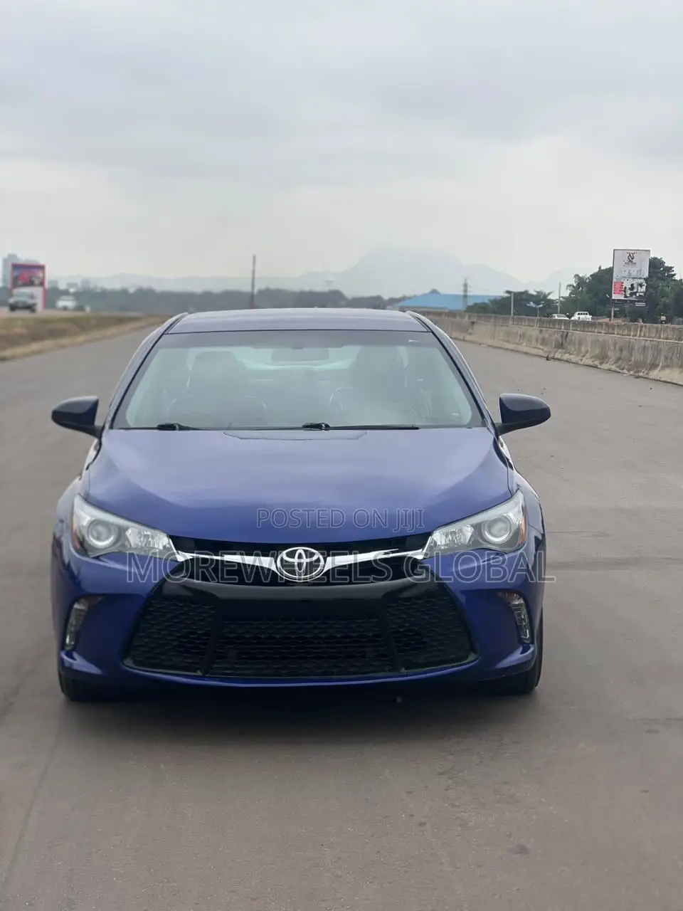 Toyota Camry SE 4dr Sedan (2.5L 4cyl 6A) 2016 Blue