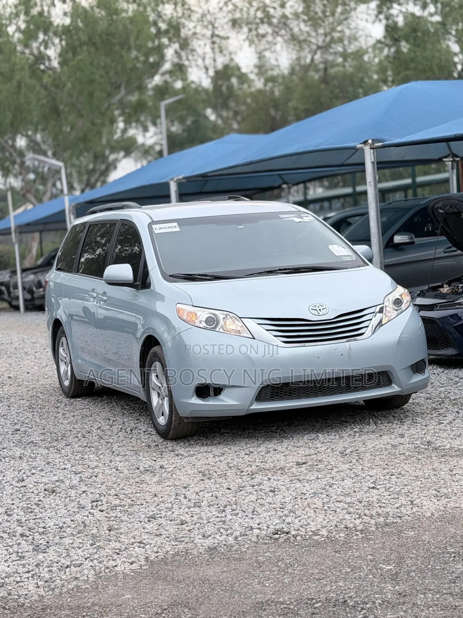 Toyota Sienna LE 8-Passenger 4dr Minivan (3.5L 6cyl 6A) 2015 Blue