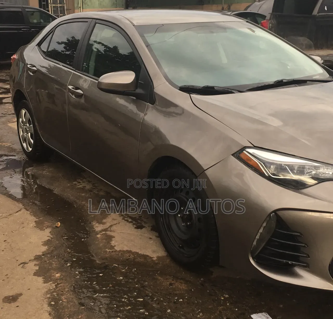 Toyota Corolla 2018 Brown
