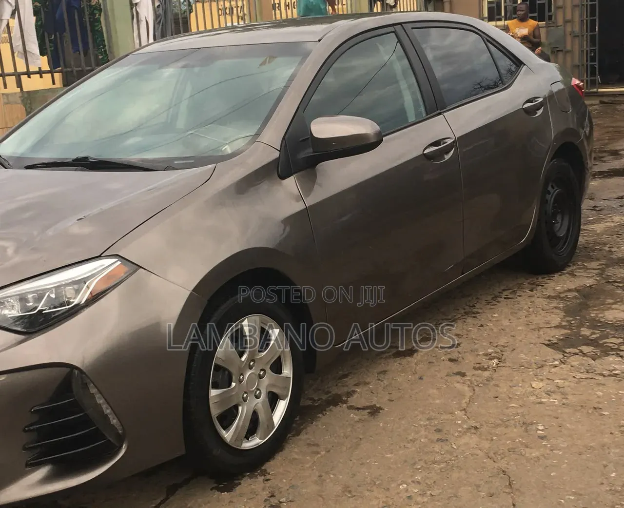 Toyota Corolla 2018 Brown