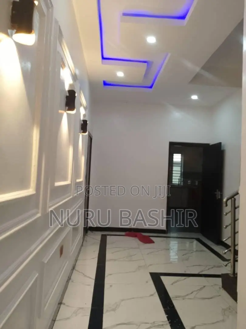 4bdrm Duplex in Opposite Taska, Akala Express for rent