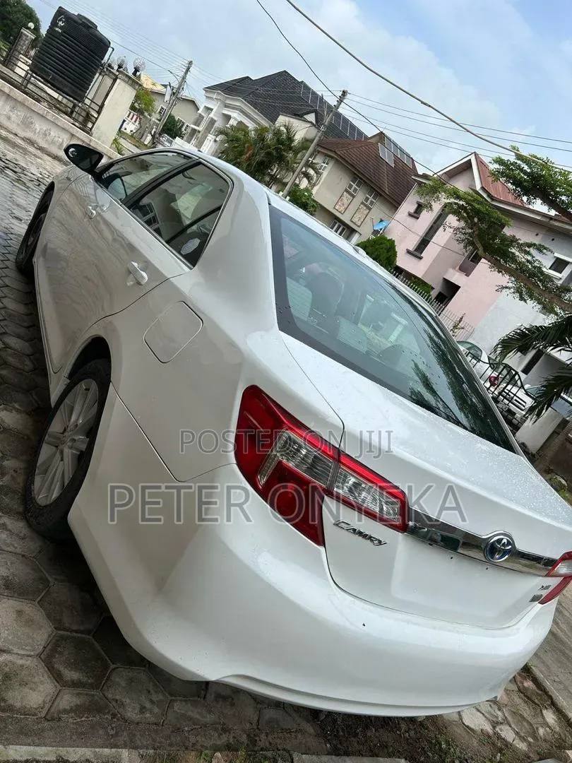 Toyota Camry 2013 White