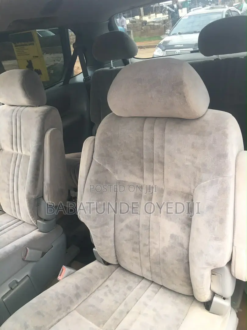 Toyota Sienna 2000 Silver