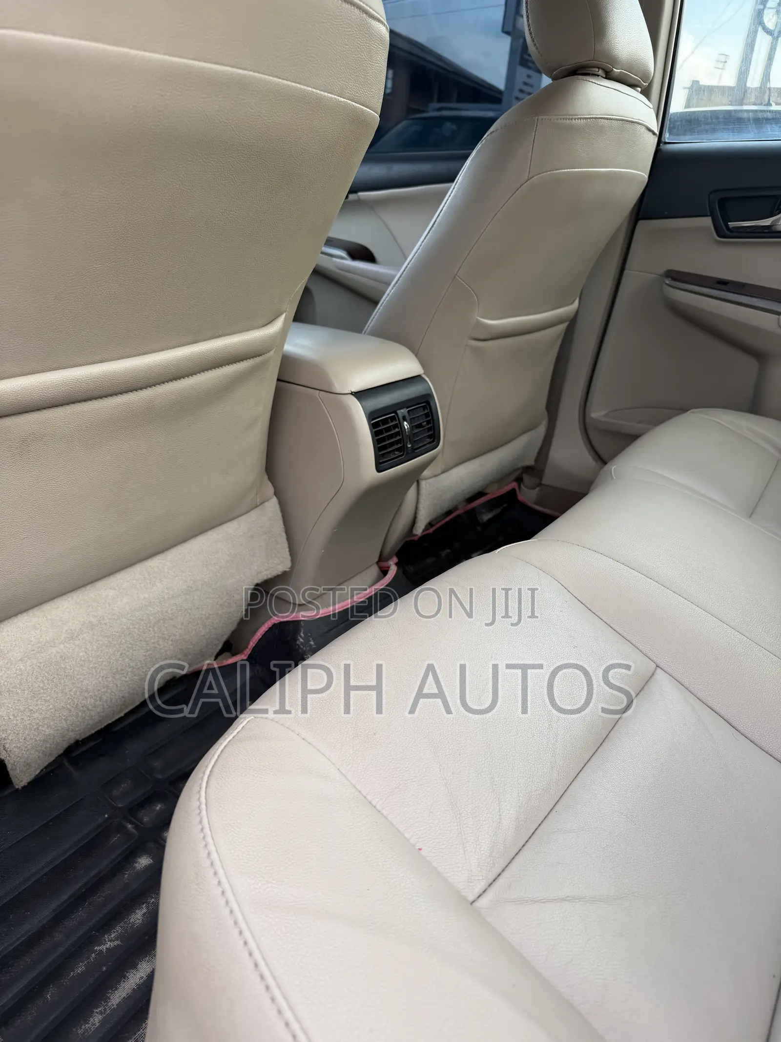 Toyota Camry XLE 4dr Sedan (2.5L 4cyl 6A) 2014 White