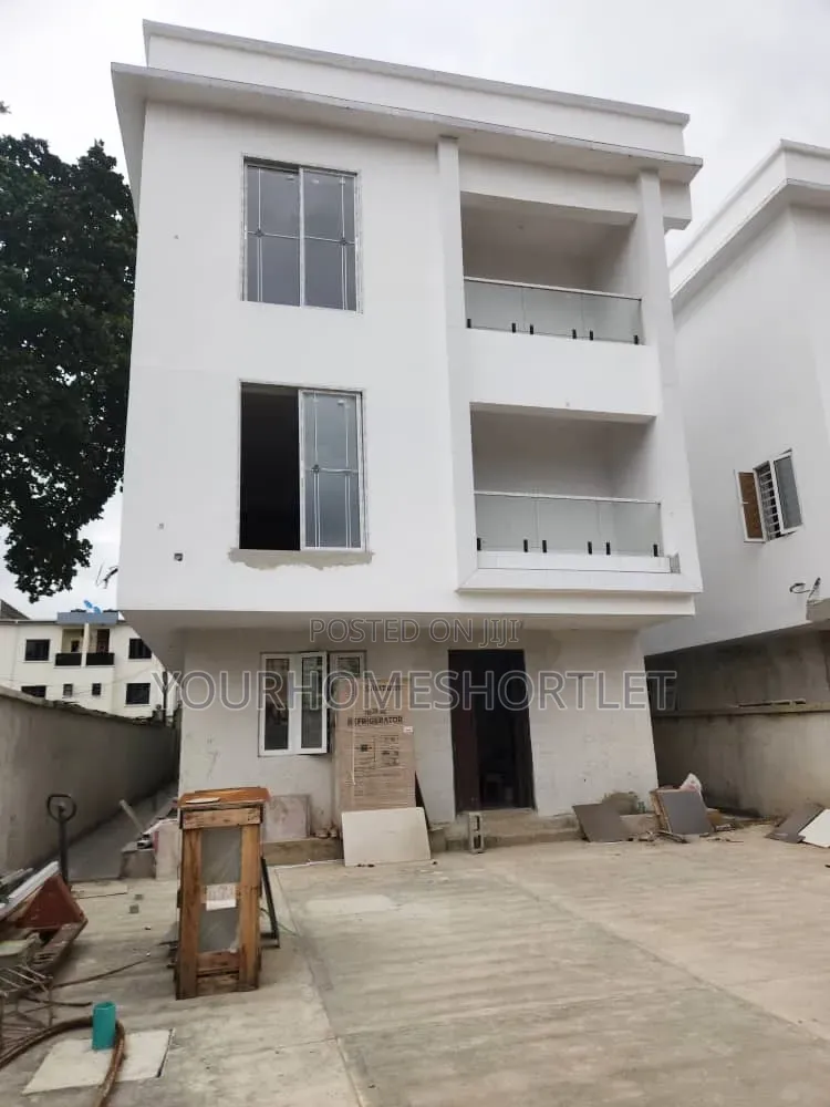 Six Bedroom Fully Detached Duplex With 2 Lounges