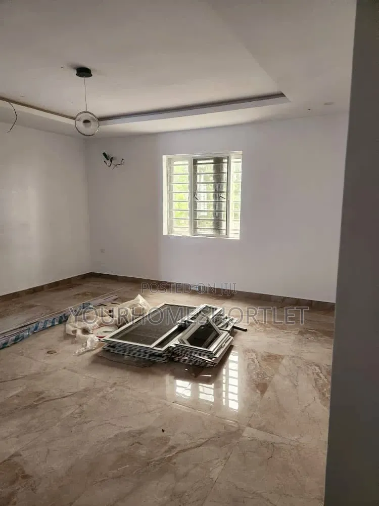 Six Bedroom Fully Detached Duplex With 2 Lounges