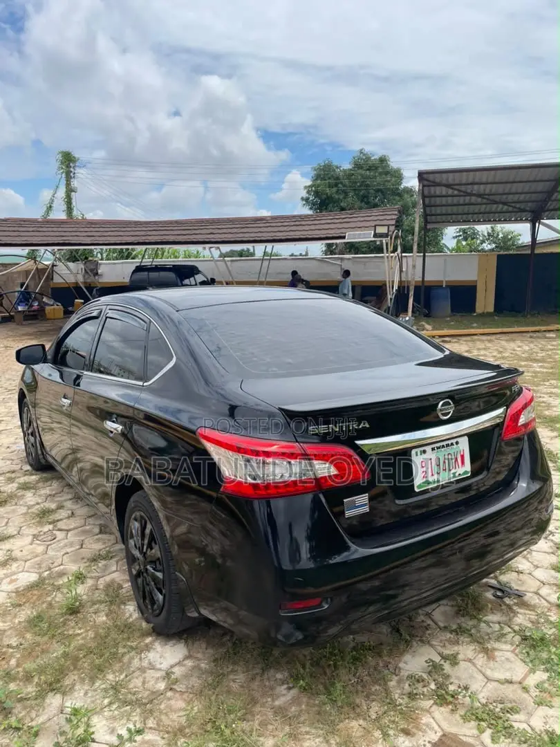 Nissan Sentra 2015 Black