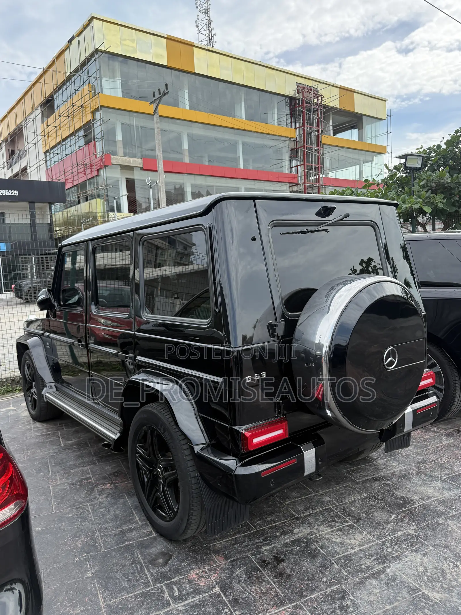 Mercedes-Benz G-Class G63 AMG 4dr SUV 4WD (5.5L 8cyl Turbo 7A) 2014