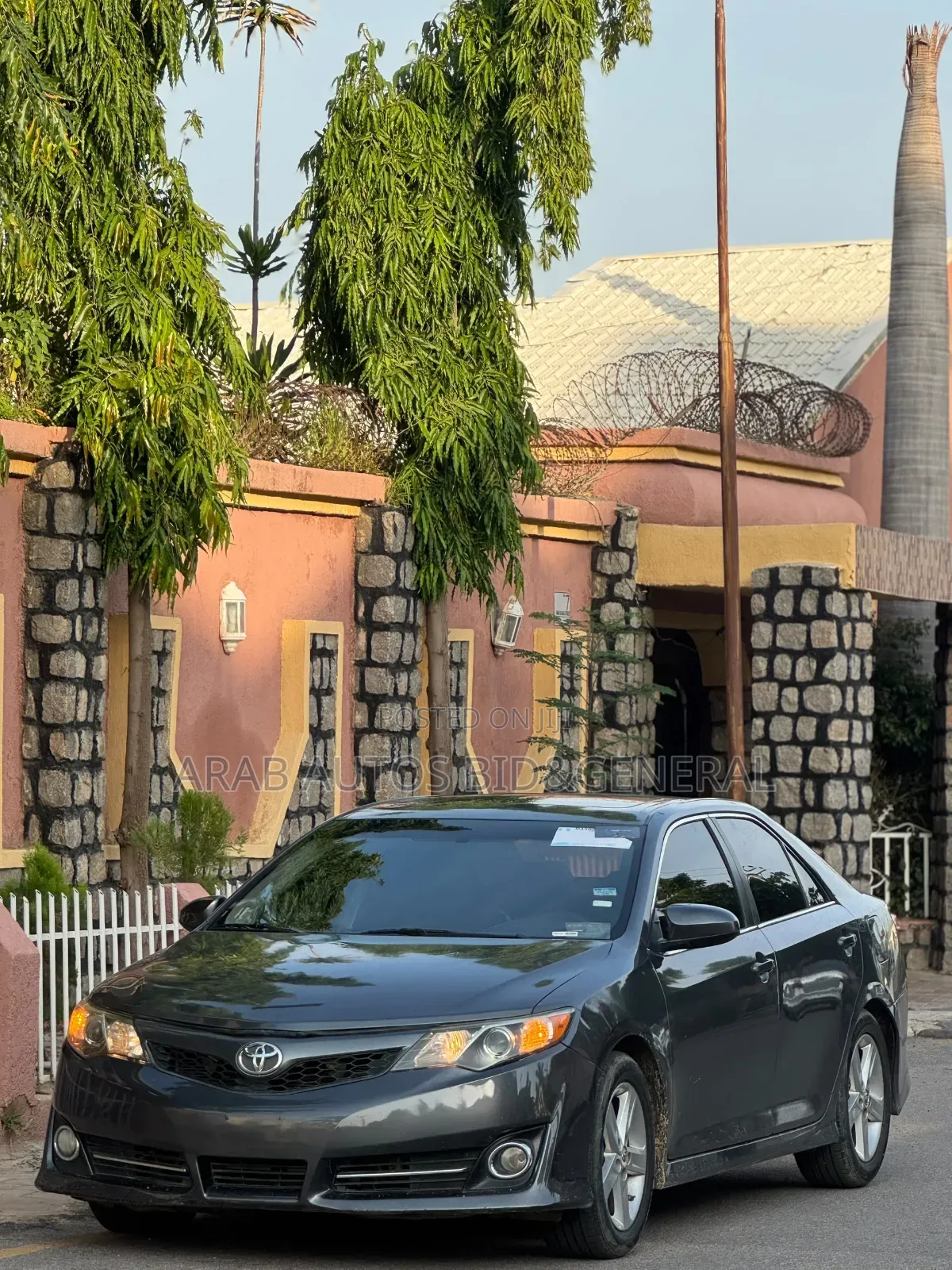 Toyota Camry 2012 Gray
