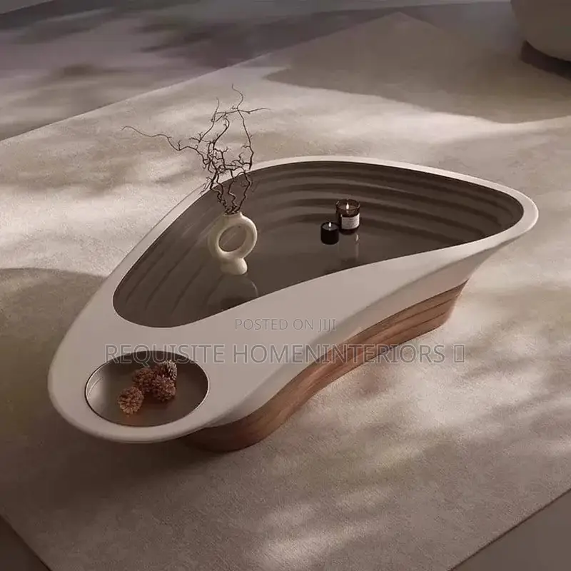 Luxury Modern Oval Center Table – Elegant Wood Designer Coffee Table
