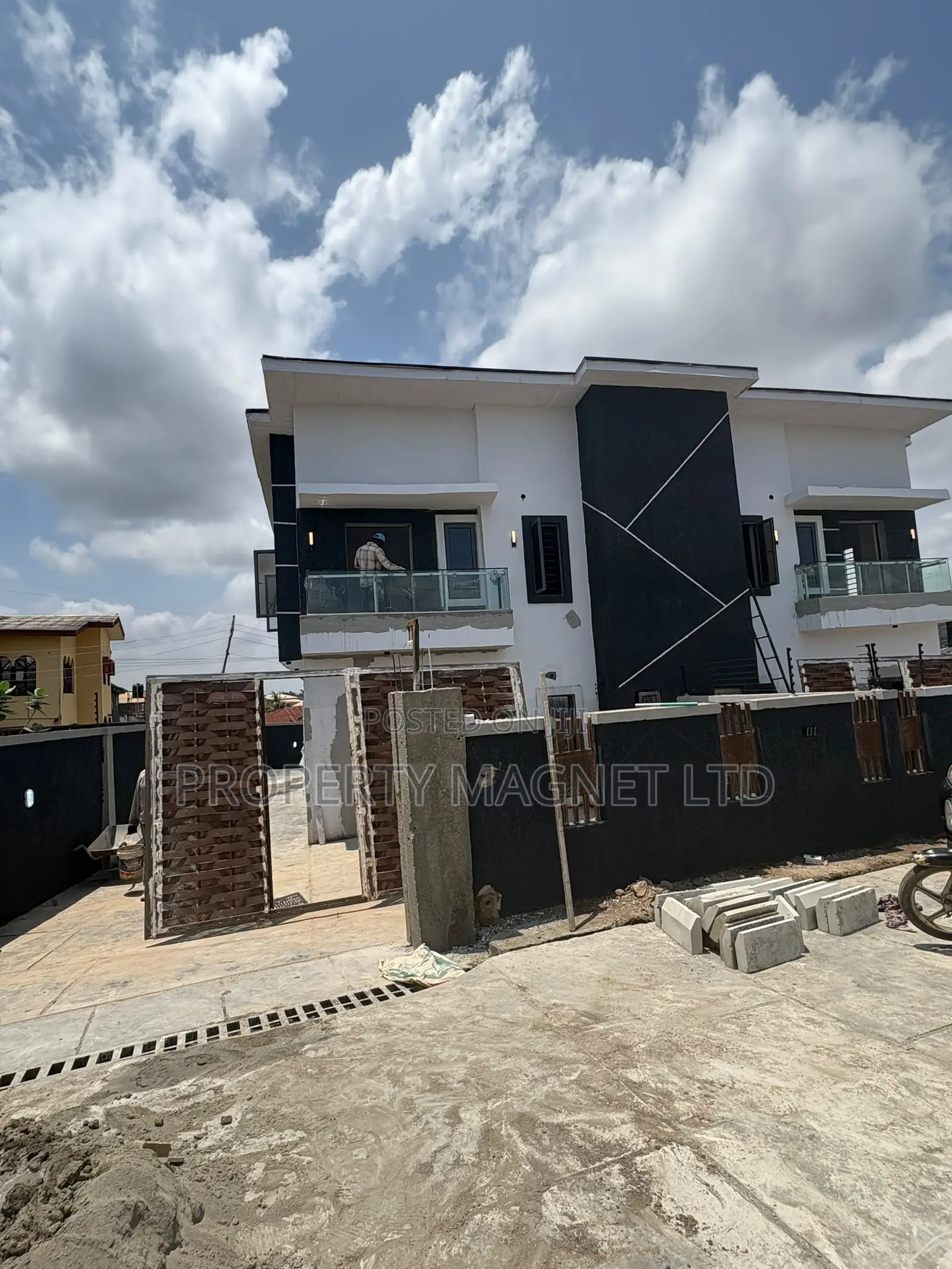 Furnished 5bdrm Duplex in Owerri for sale