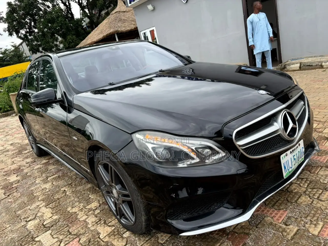 Mercedes-Benz E350 Base 4Matic Sedan AWD (3.5L 6cyl 7A) 2011 Black