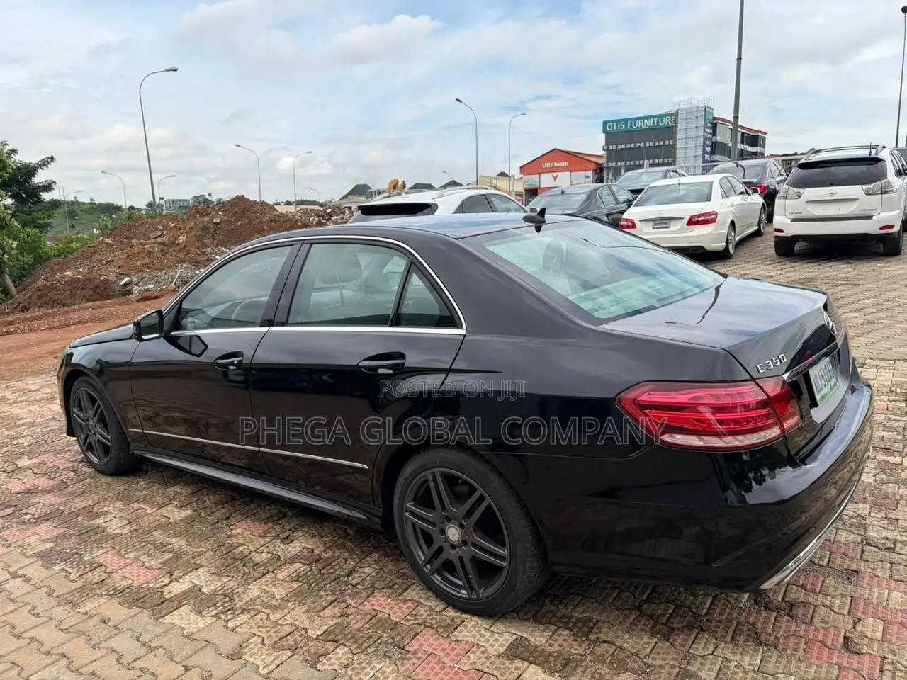 Mercedes-Benz E350 Base 4Matic Sedan AWD (3.5L 6cyl 7A) 2011 Black