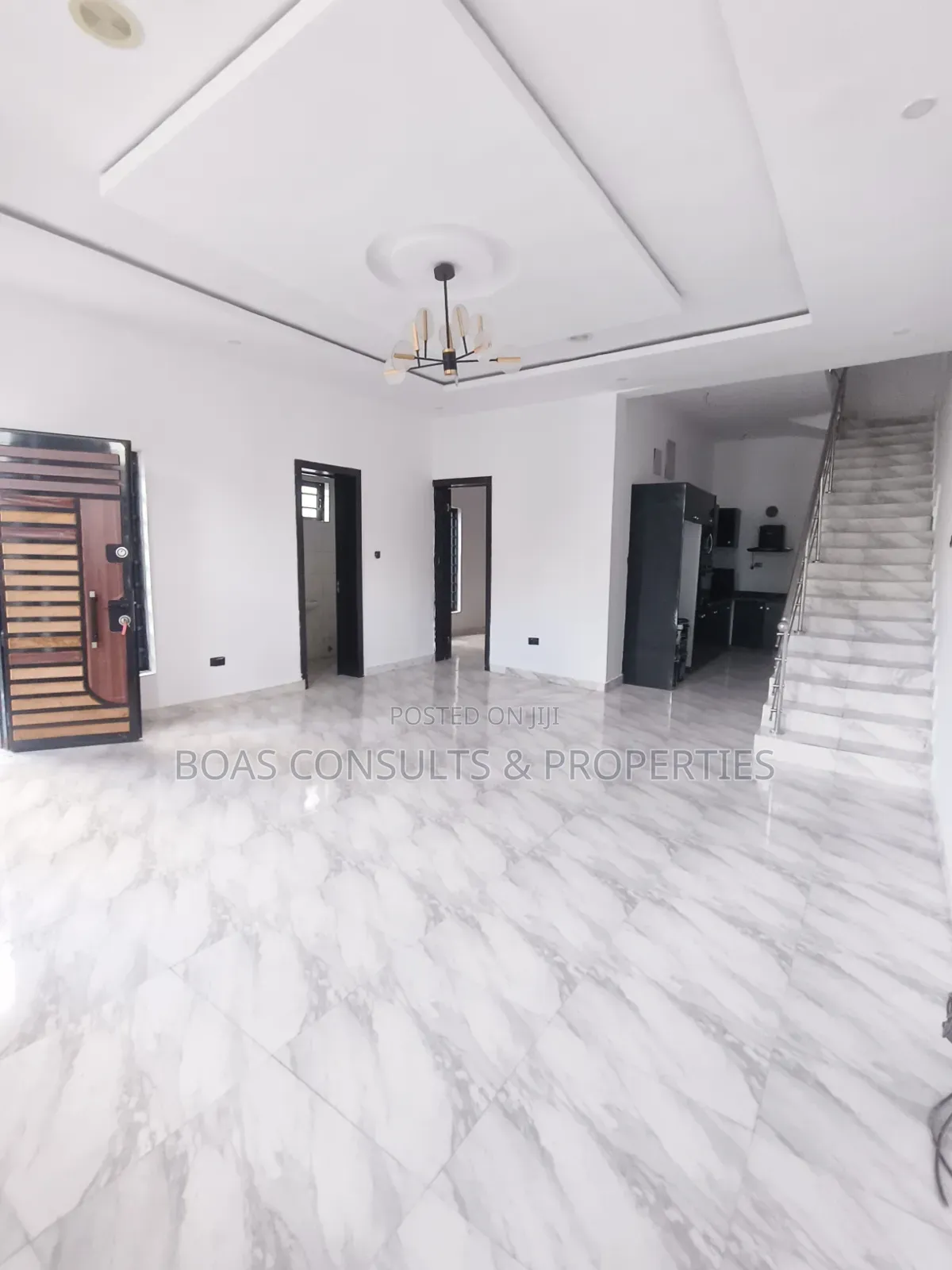 4bdrm Duplex in Chevron for rent