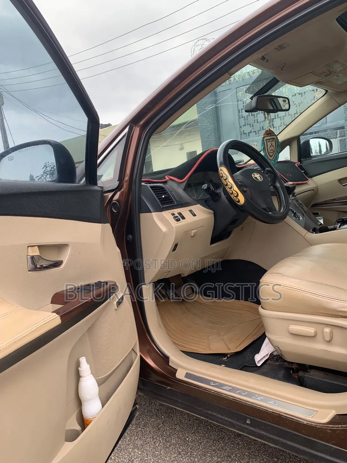 Toyota Venza XLE 2010 Brown