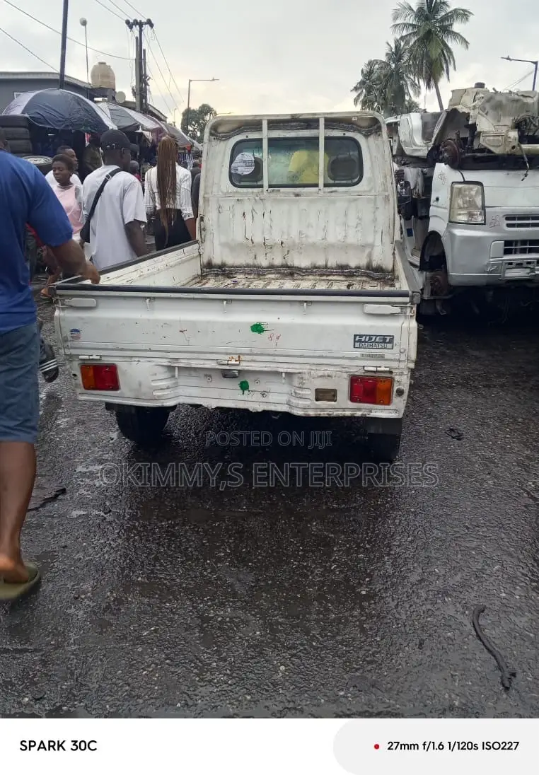 New Model Hijet Truck White