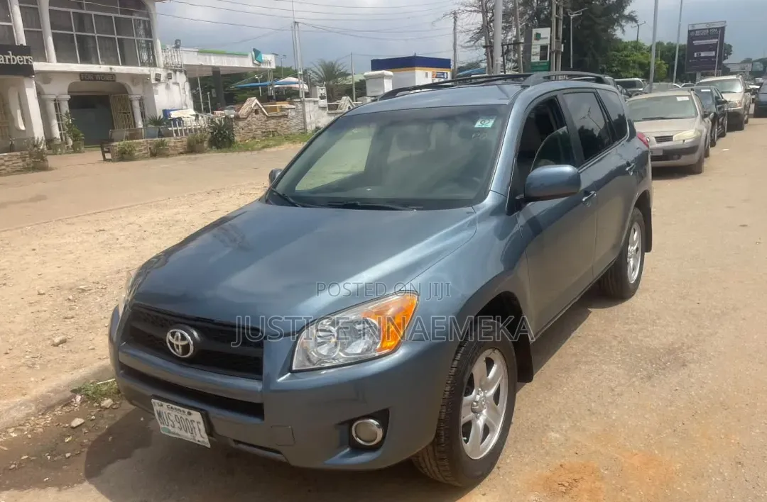 Toyota RAV4 2011 Gray