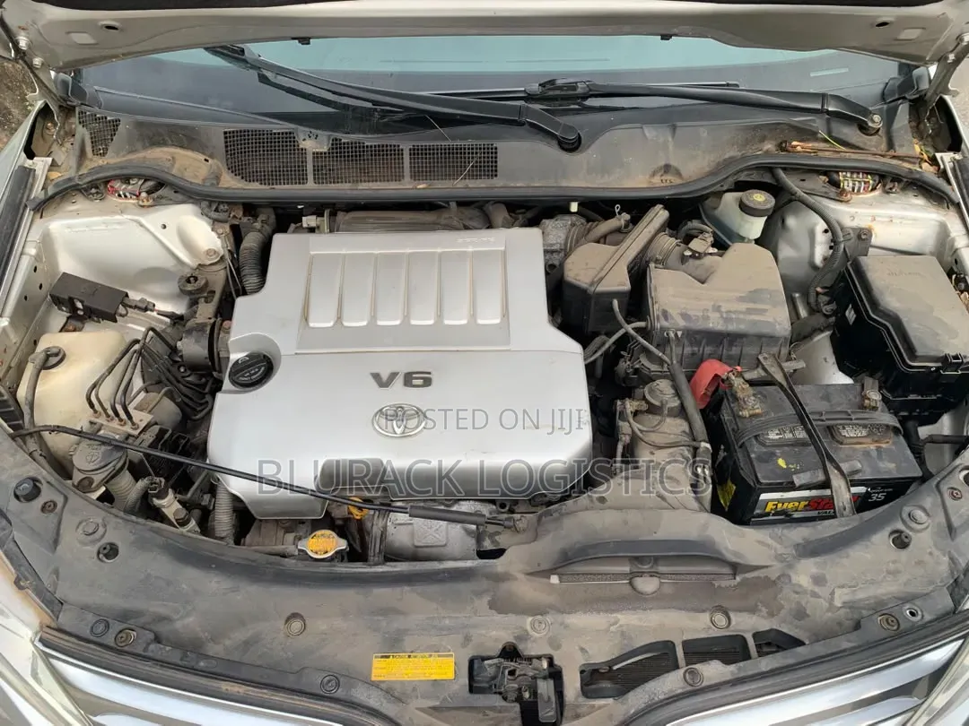 Toyota Venza XLE 2012 Silver