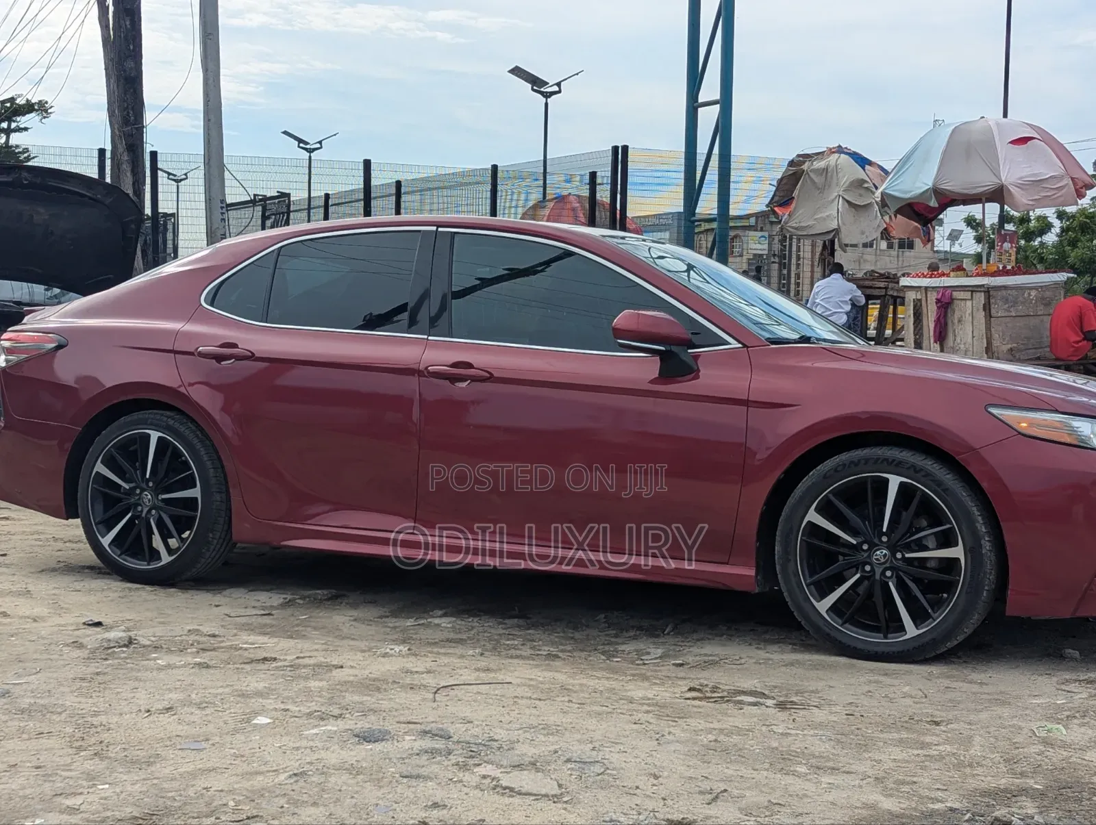 Toyota Camry XLE FWD (2.5L 4cyl 8AM) 2018 Red
