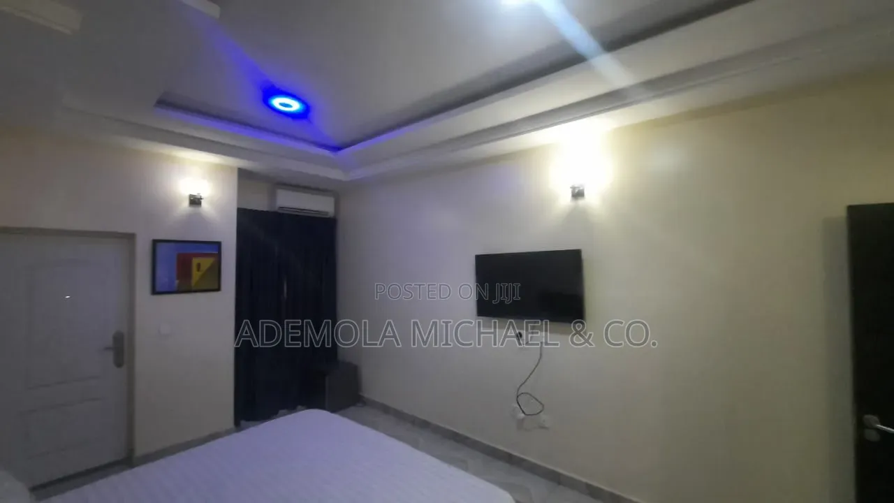 Furnished 2bdrm Apartment in Paradise Estate, Life Camp for sale