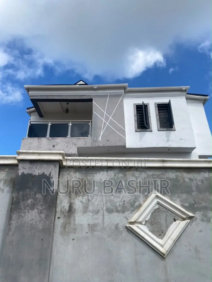 4bdrm Duplex in Success Estate, Akala Express for rent