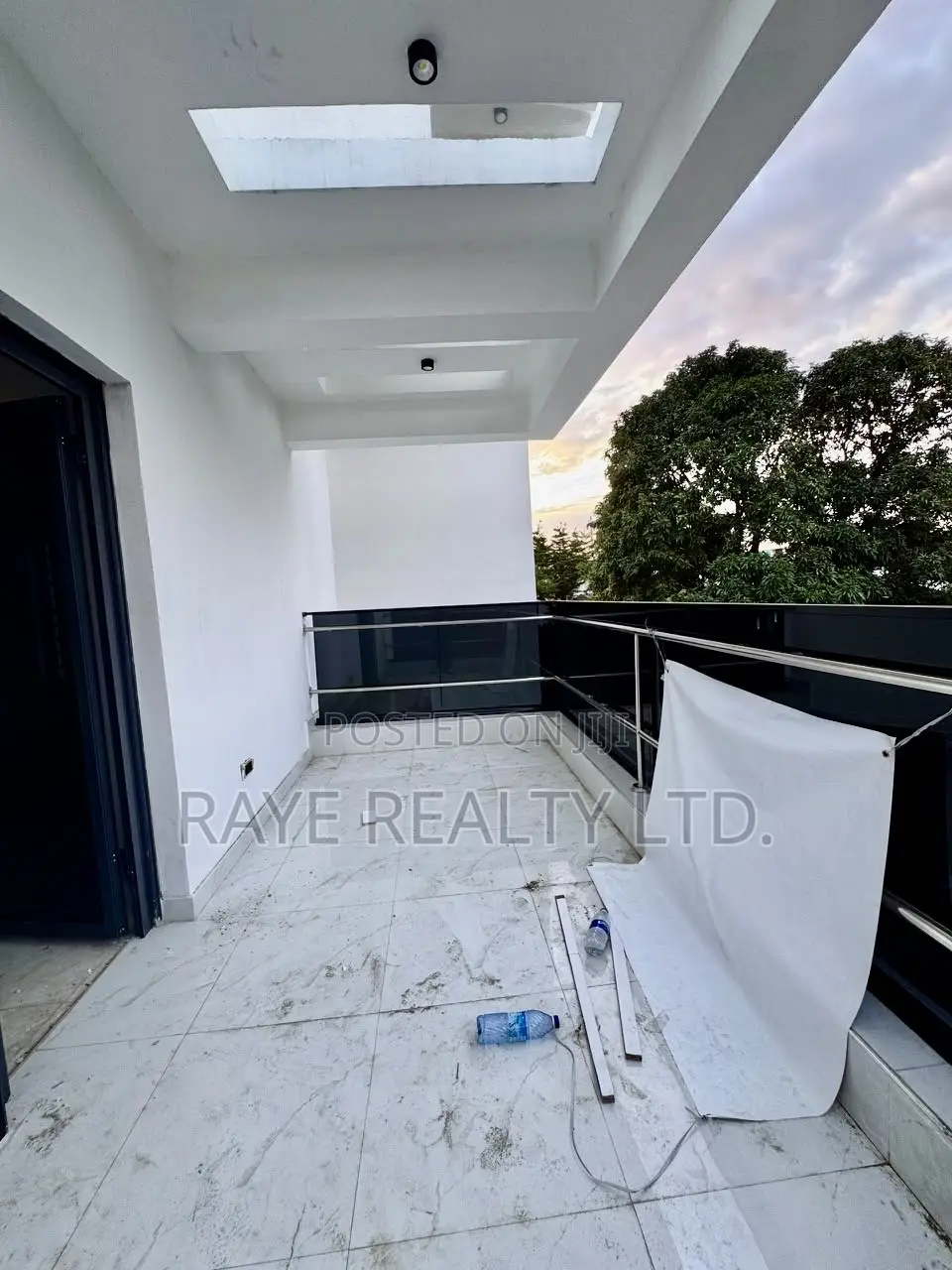5bdrm Duplex in Afra Estate, Adeniyi Jones for sale