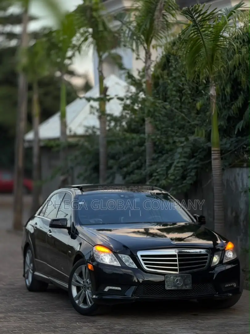 Mercedes-Benz E350 Base 4dr 4Matic Sedan AWD (3.5L 6cyl 7A) 2012 Black