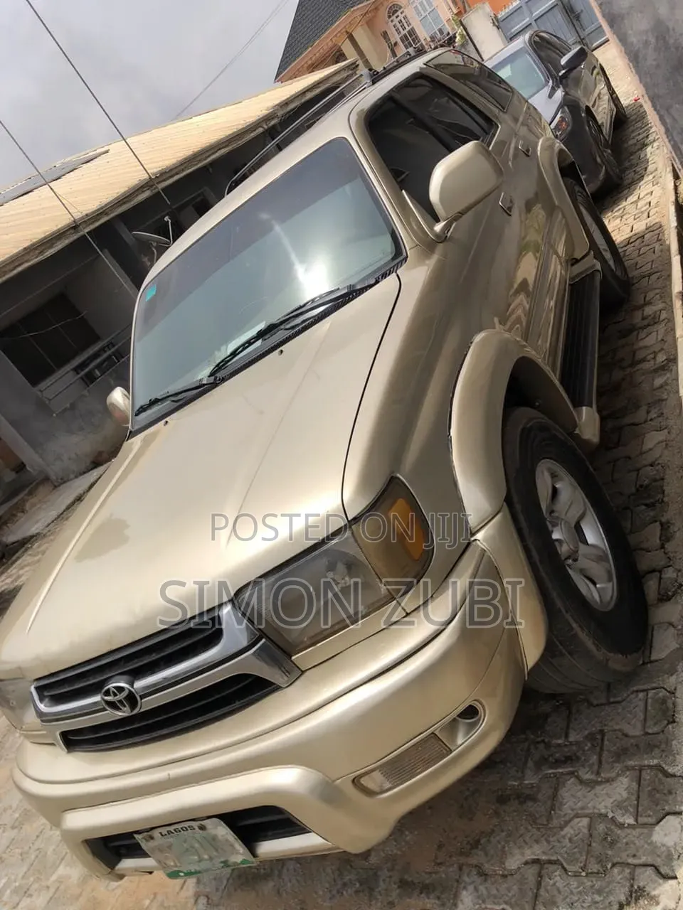 Toyota 4-Runner 2002 Gold