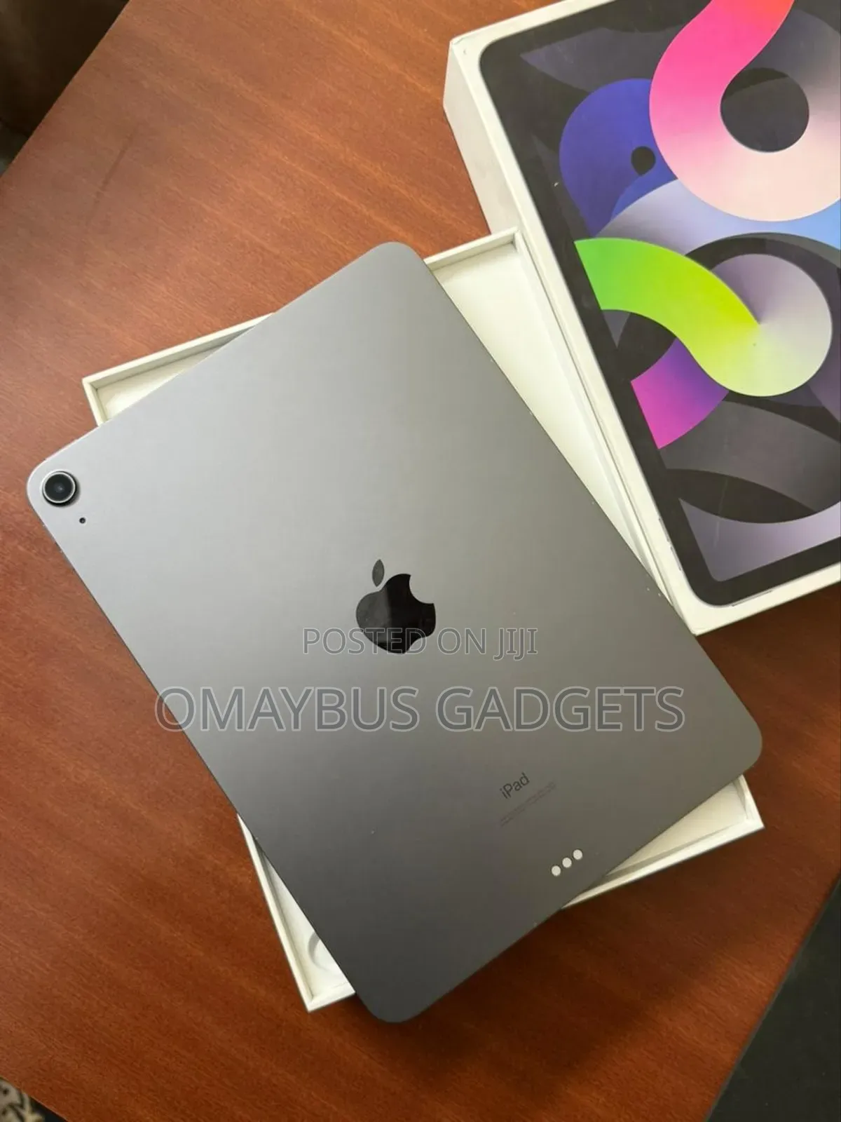 New Apple iPad Air 64 GB Black