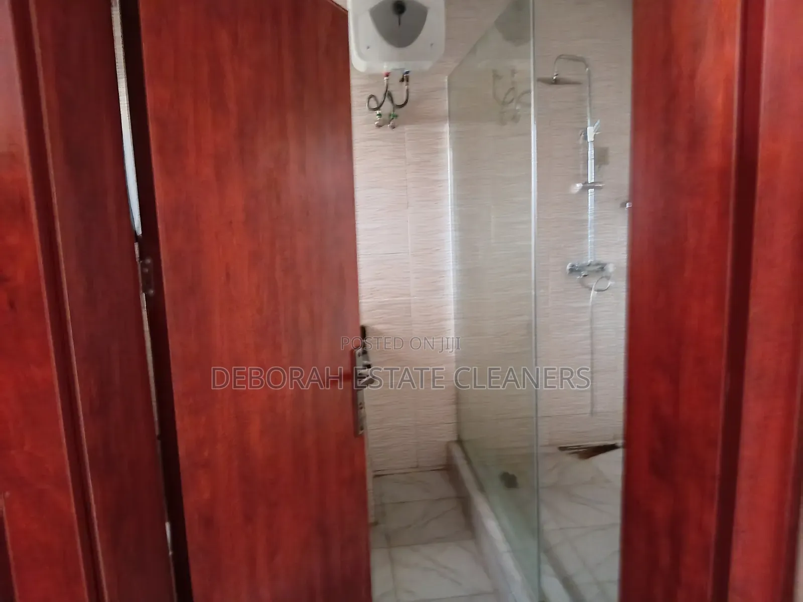 White Toilet Cleaning Service