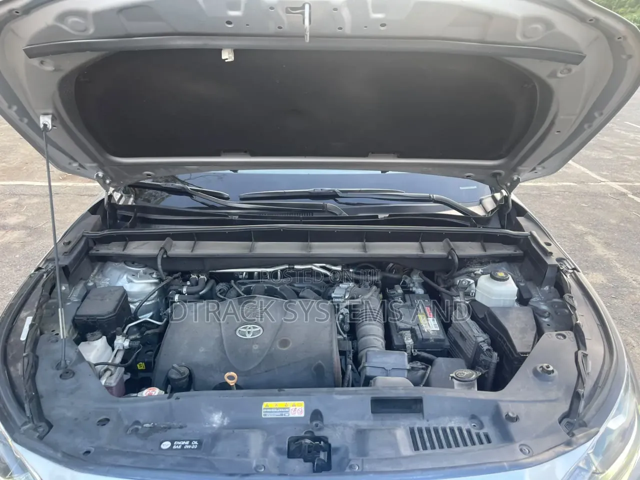 Toyota Highlander XLE 2022 Silver