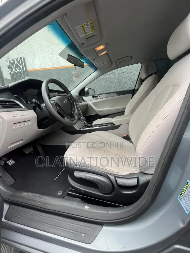 Hyundai Sonata Limited w/Brown Leather PZEV 4dr Sedan (2.4L 4cyl 6A)
