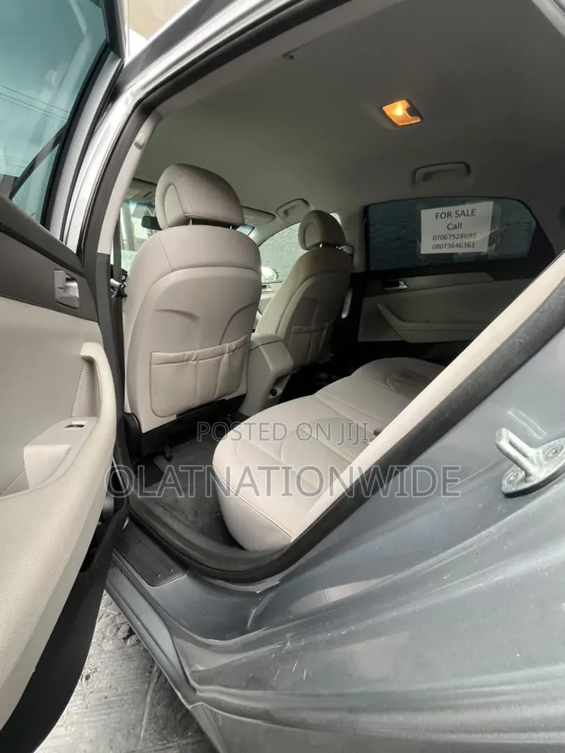 Hyundai Sonata Limited w/Brown Leather PZEV 4dr Sedan (2.4L 4cyl 6A)