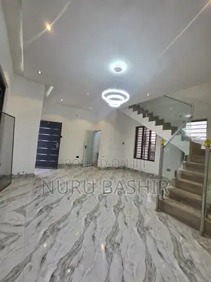 3bdrm Duplex in Lere Adigun, Basorun for rent