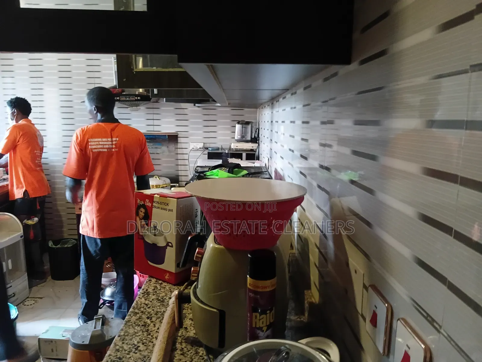Kitchen Sink and Drawer Cleaning Service