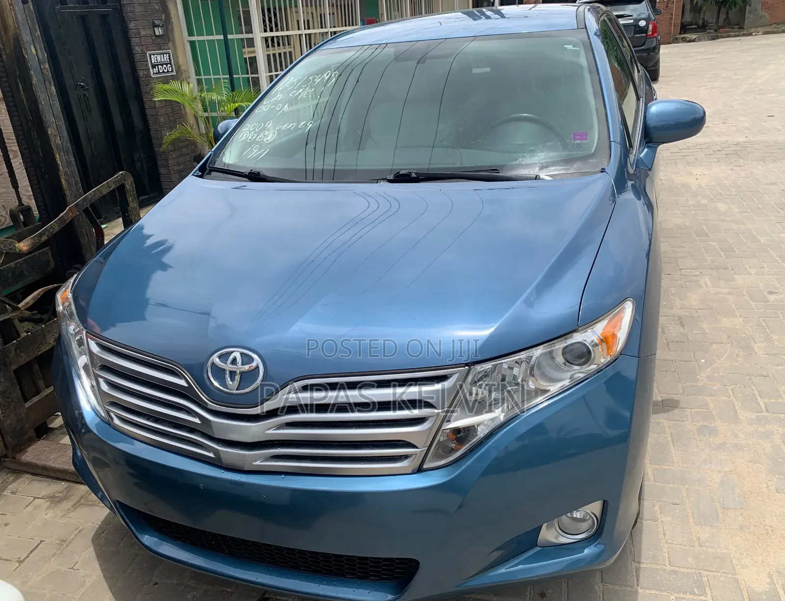 Toyota Venza LE 2010 Blue