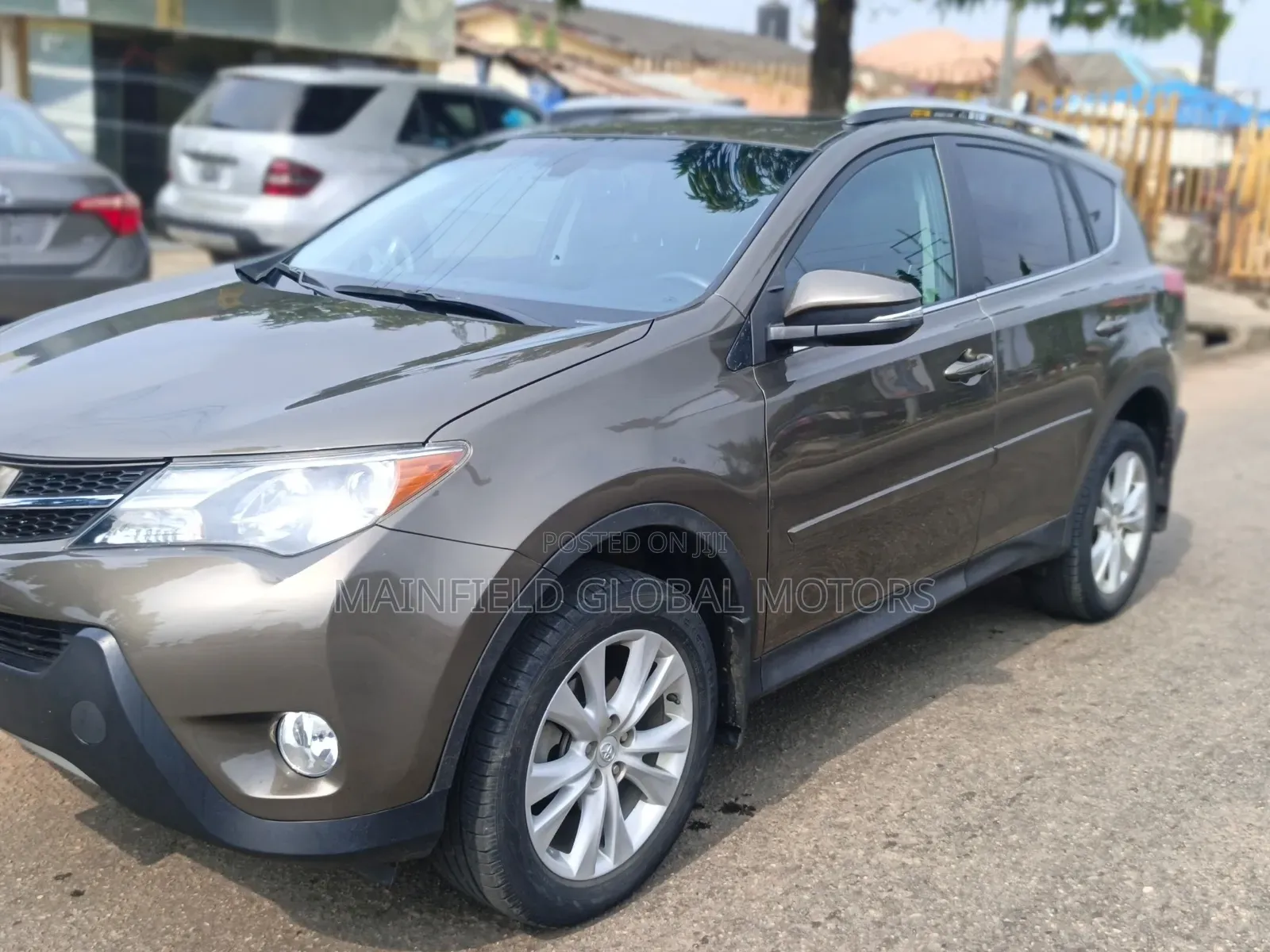 Toyota RAV4 Limited 4dr SUV AWD (2.5L 4cyl 6A) 2015 Gray