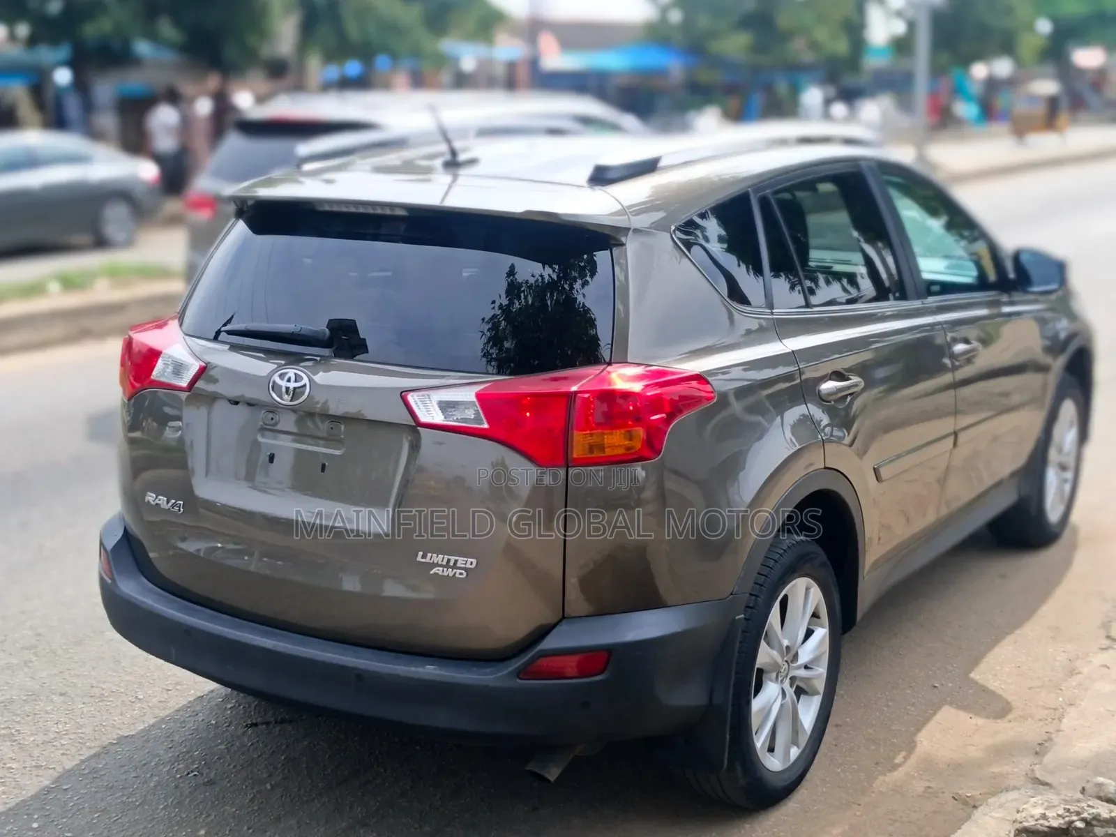 Toyota RAV4 Limited 4dr SUV AWD (2.5L 4cyl 6A) 2015 Gray