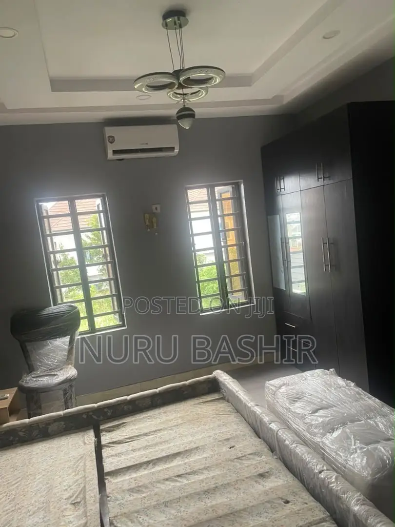 2bdrm Block of Flats in Ore Ofe Estate, Akala Express for rent