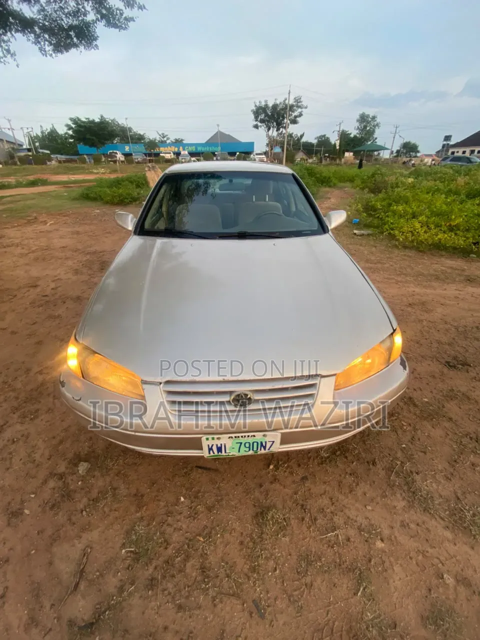 Toyota Camry 2001 Gold