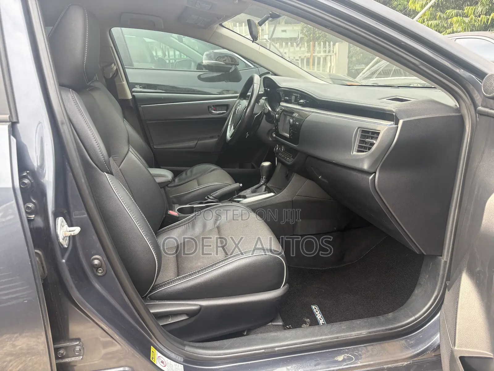 Toyota Corolla S Plus 4dr Sedan (1.8L 4cyl 6M) 2015 Gray