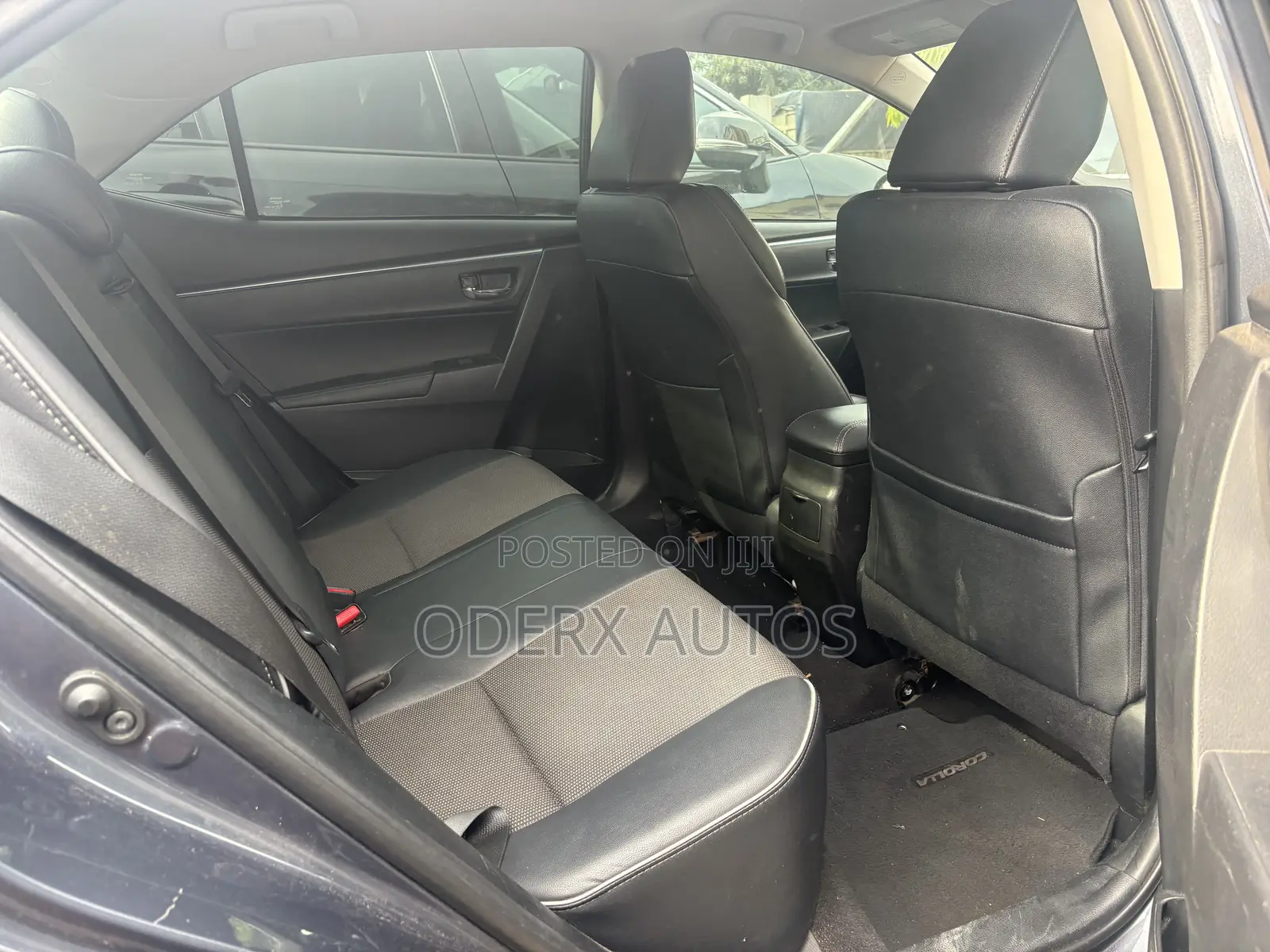 Toyota Corolla S Plus 4dr Sedan (1.8L 4cyl 6M) 2015 Gray