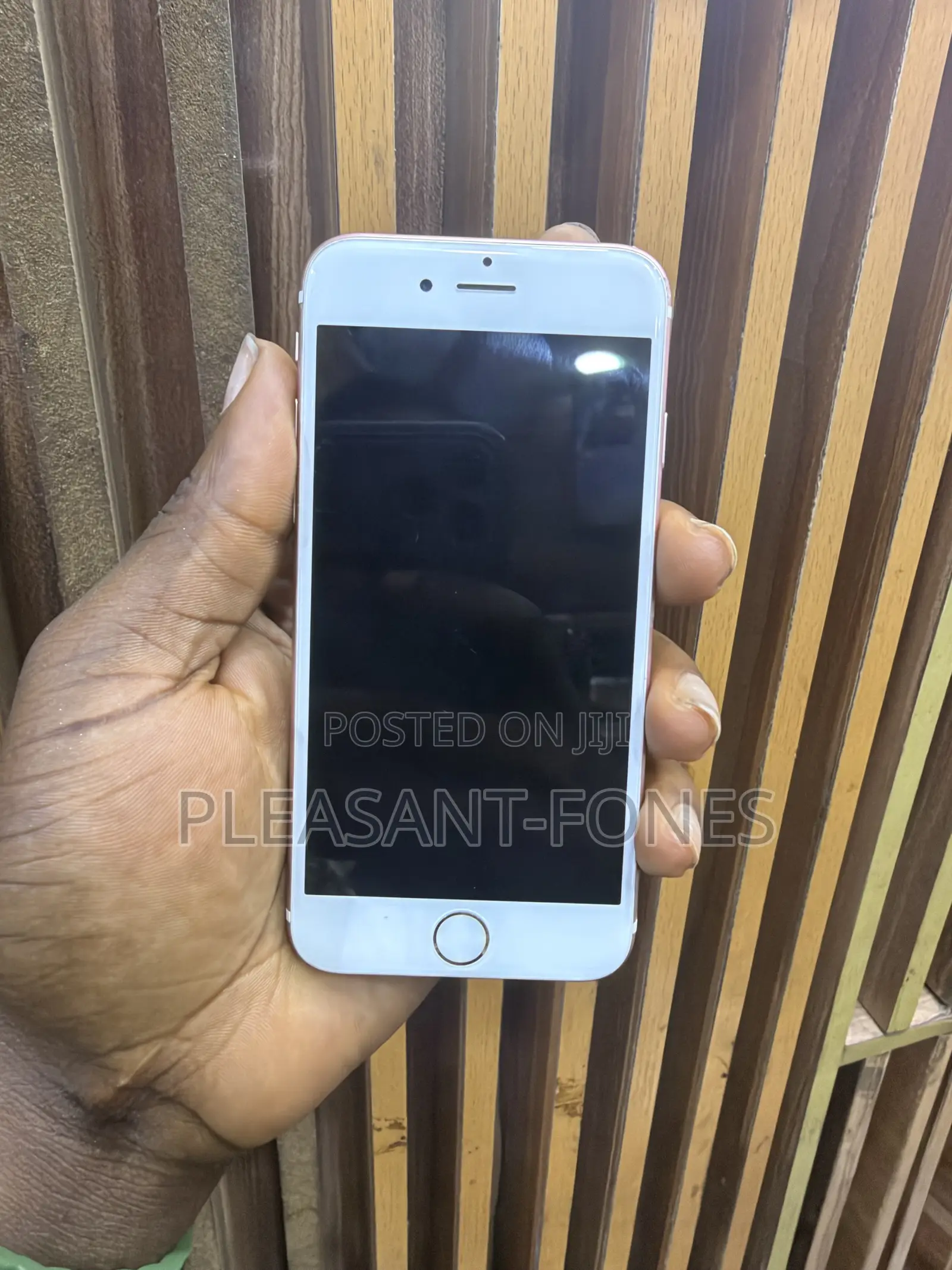 Apple iPhone 6s 32 GB Rose Gold