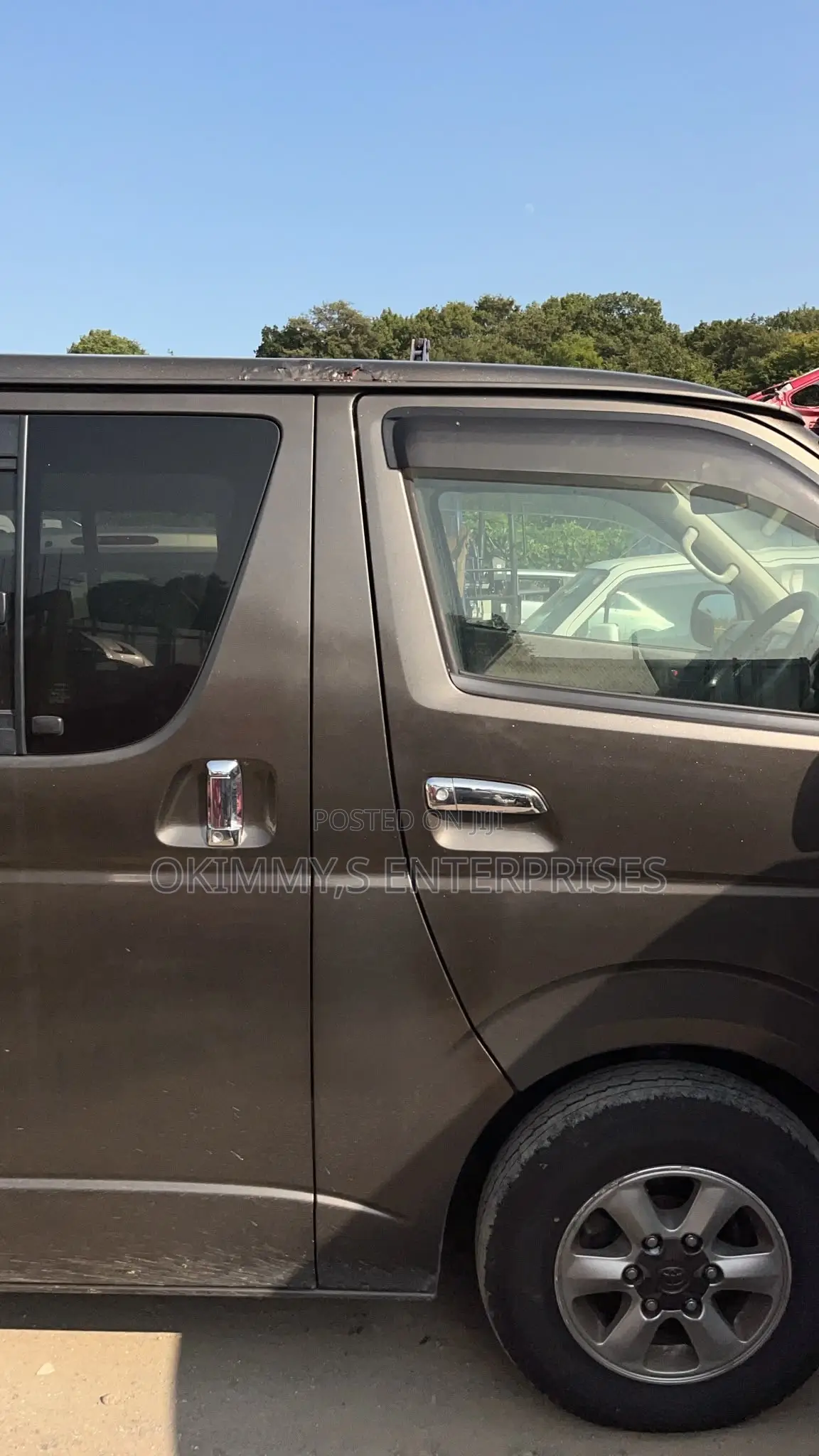 Toyota HiAce 2012 White