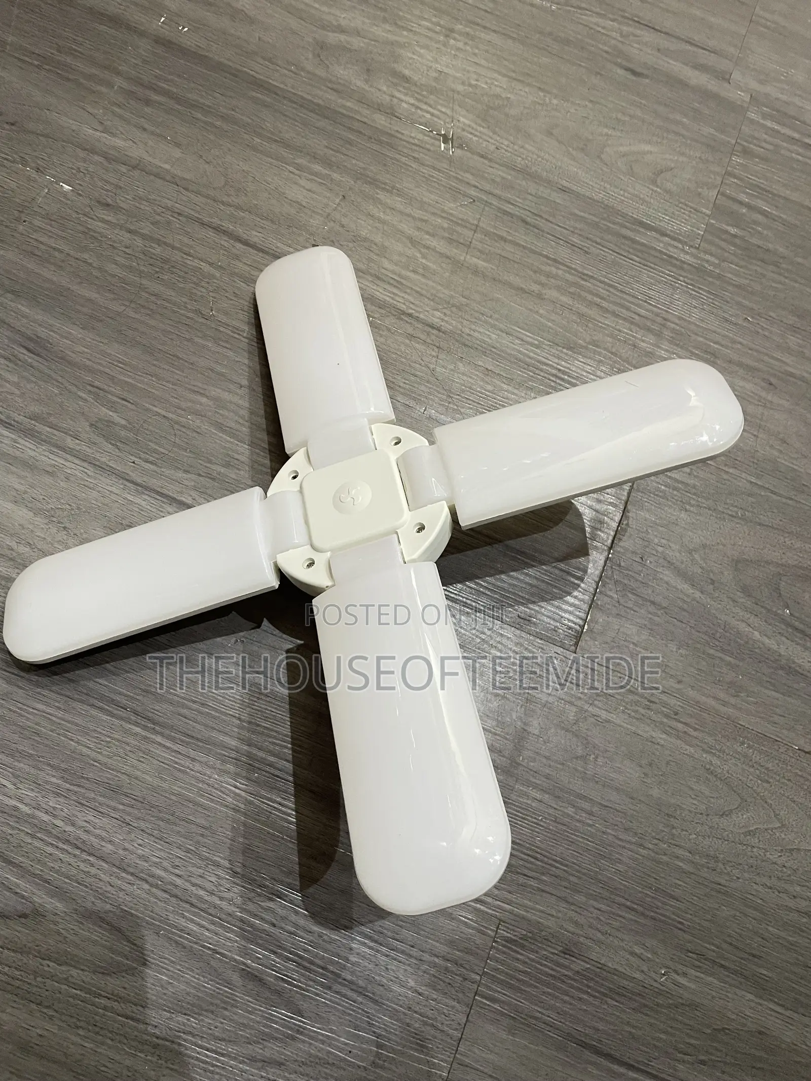 Fan Blade Led Bulb Light