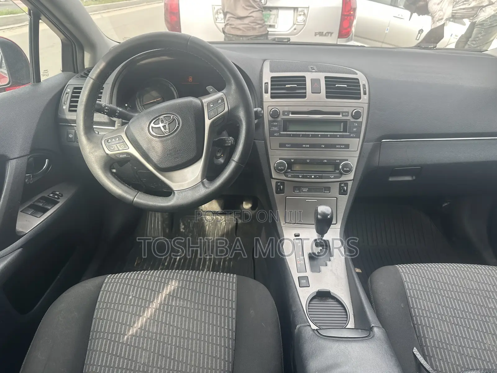 Toyota Avensis 2.0 Advanced Automatic 2011 Red